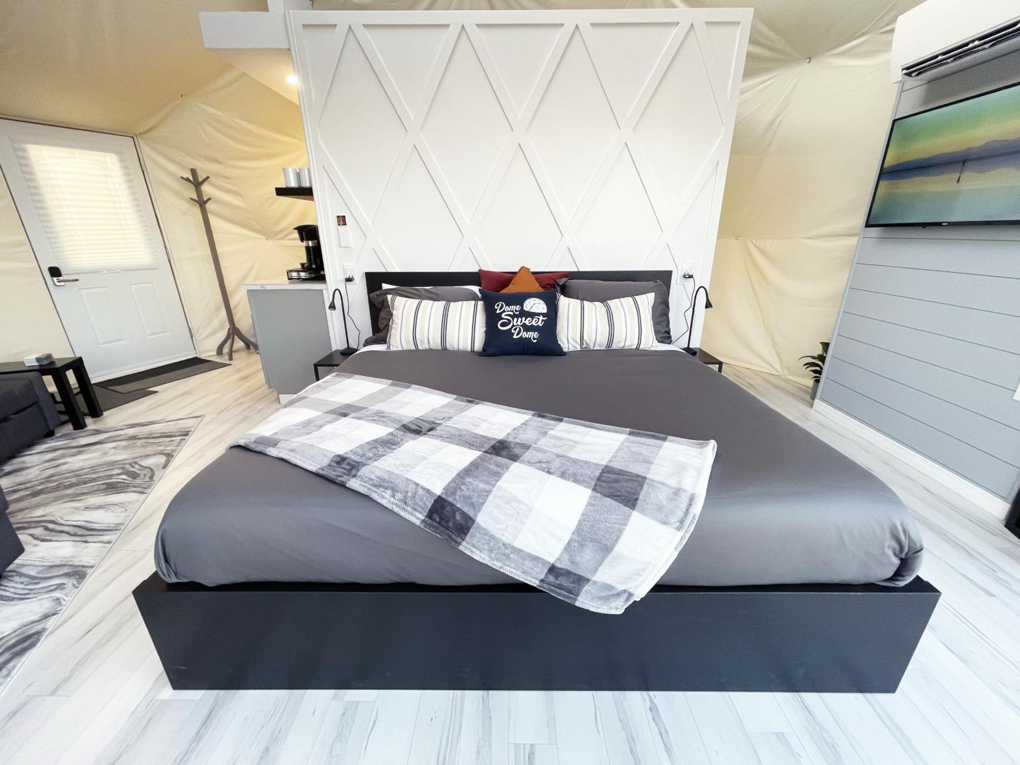 Port Wade Glamping Domes Villa Victoria Beach Eksteriør billede
