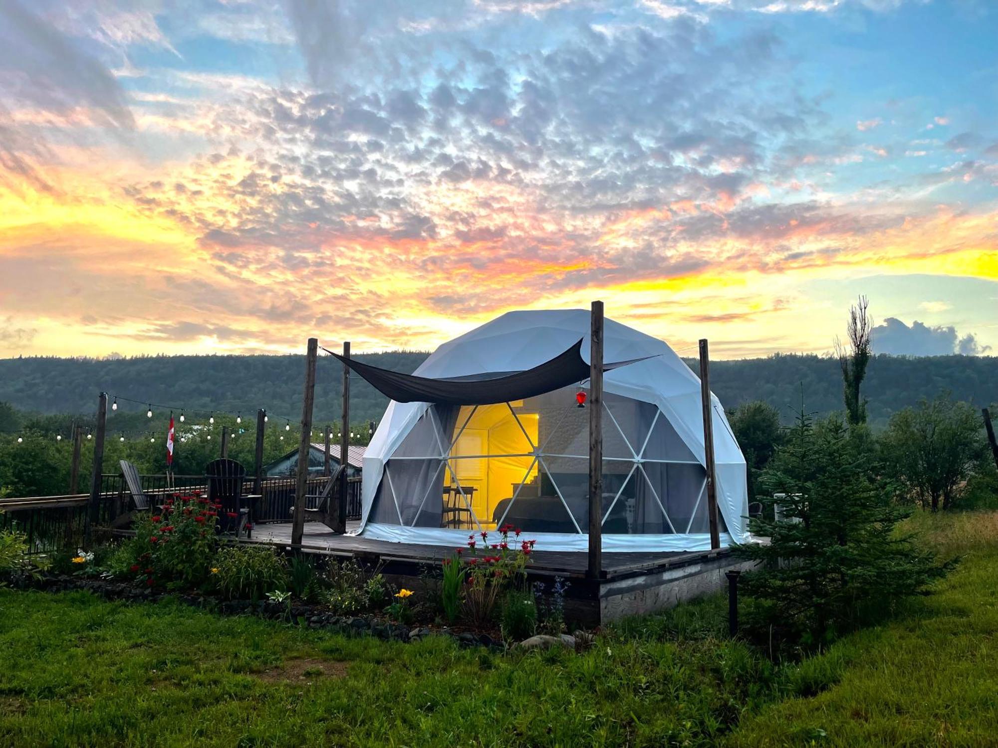 Port Wade Glamping Domes Villa Victoria Beach Eksteriør billede